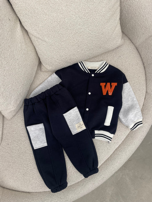 KOSTUM SPORTIV XHAKETE DHE TUTA ME XHEPA PARA