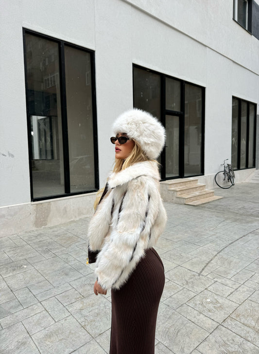 PELLUSH I SHKURTER