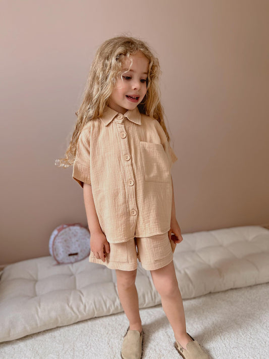 SET LINO ME KEMISHE DHE TUTA