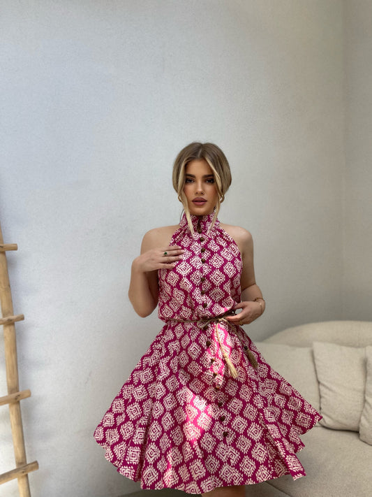 FUSTAN ME PALA DHE MOTIVE