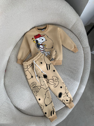 KOSTUM SPORTIV PER FEMIJE ME FIGURA