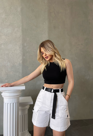 PANTALLONA TE SHKURTER ME RRIP NE BEL