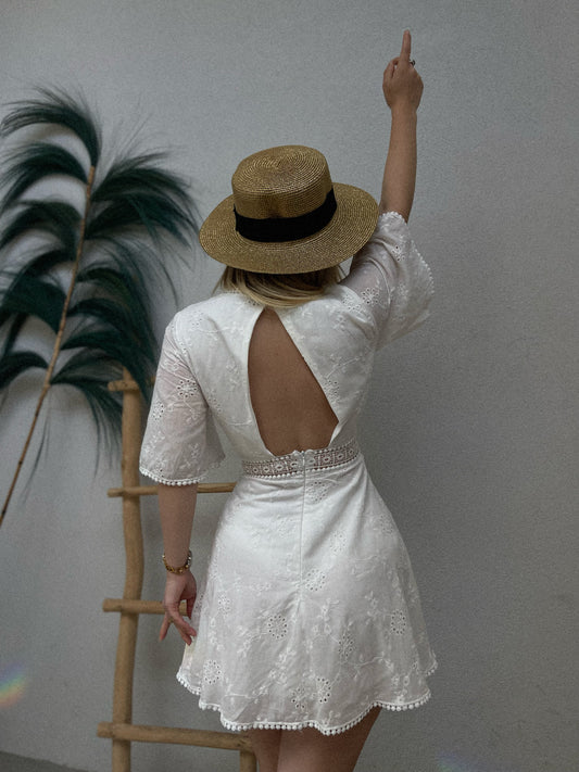 FUSTAN I BARDHE DANDELL