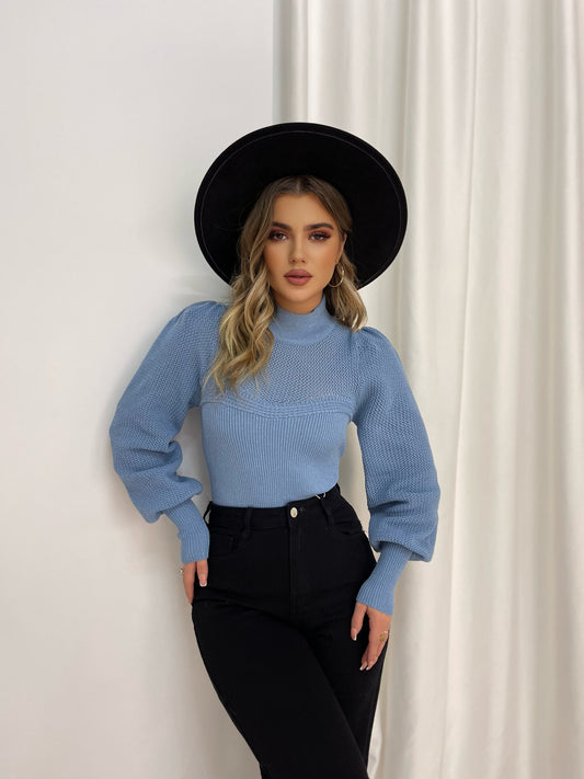 BLUZE GOLF ME PJESE RRJET NE PJESEN E SIPERME