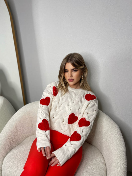 PULOVER ME ZEMRA TE KUQE