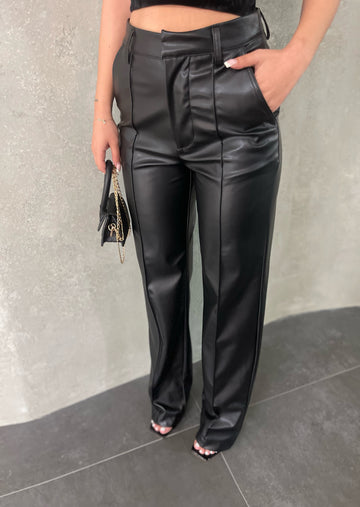 PANTALLONA TE GJERA LEKURE