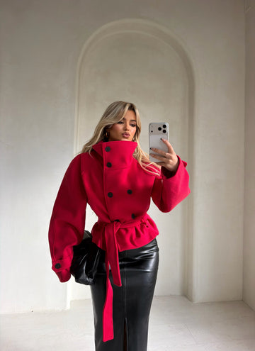 COAT WITH HIGH COLLAR