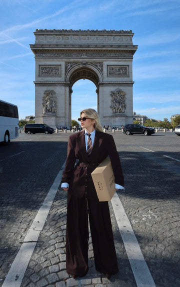 ELEGANT DARK BROWN SUIT