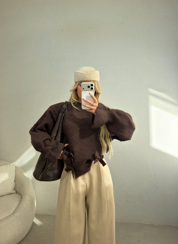 KNIT SWEATER