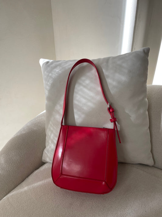 CANTE NE NGJYREN E KUQE