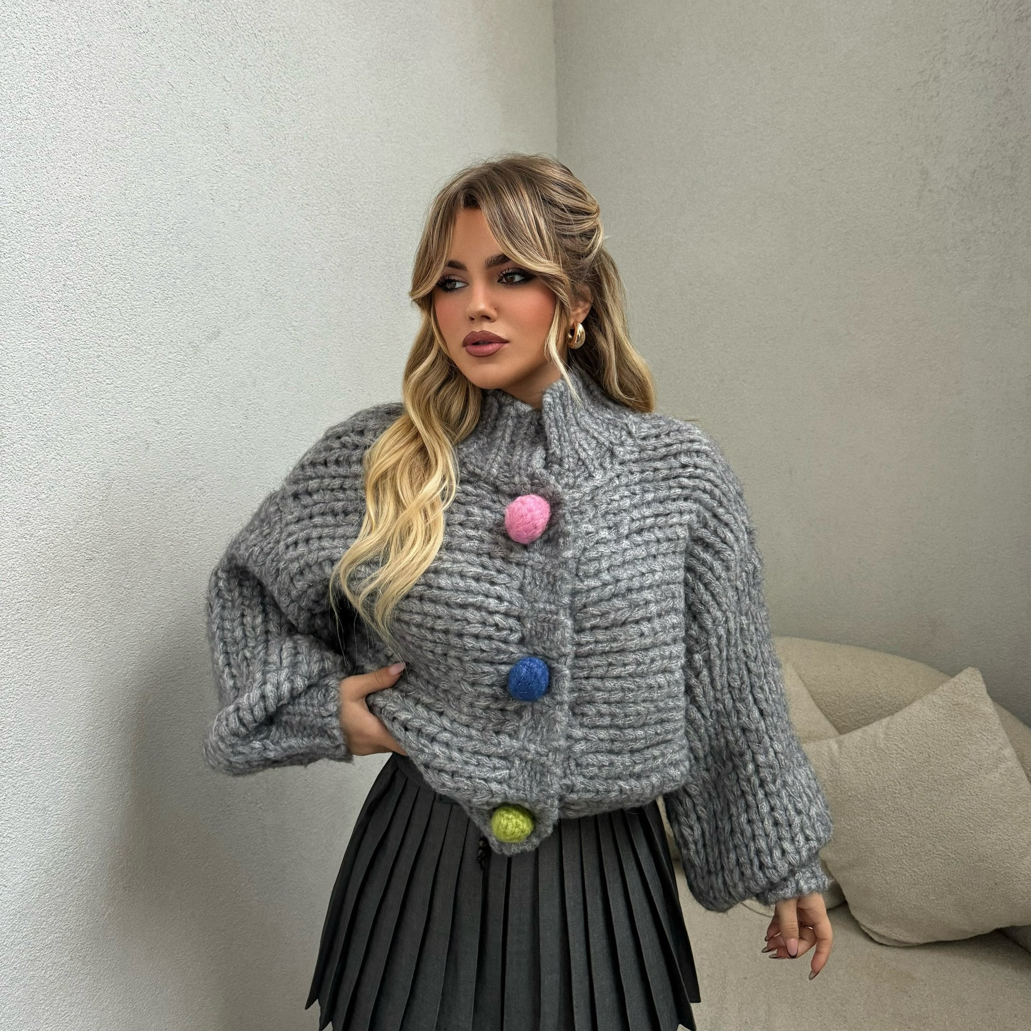 PULOVER ME KOPSA DEKORATIVE