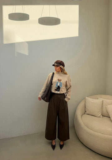 BROWN FAUX-LEATHER CAPRI TROUSERS