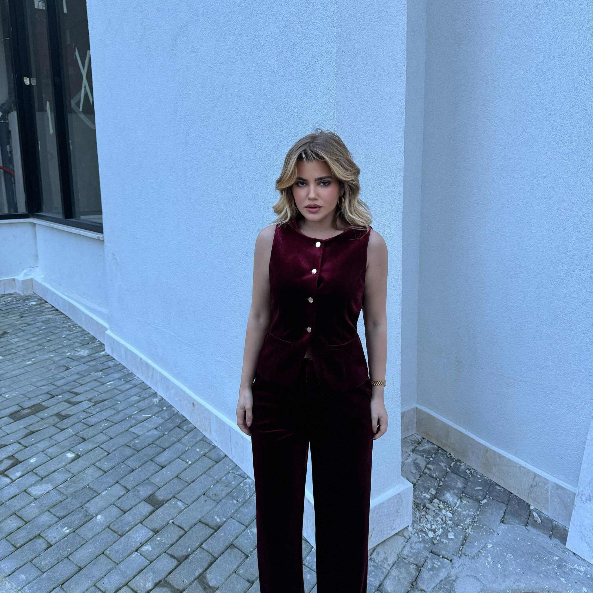 KOSTUM VELVET