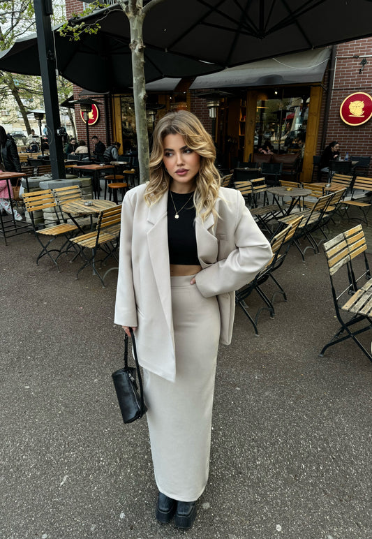KOSTUM XHAKETE DHE FUND