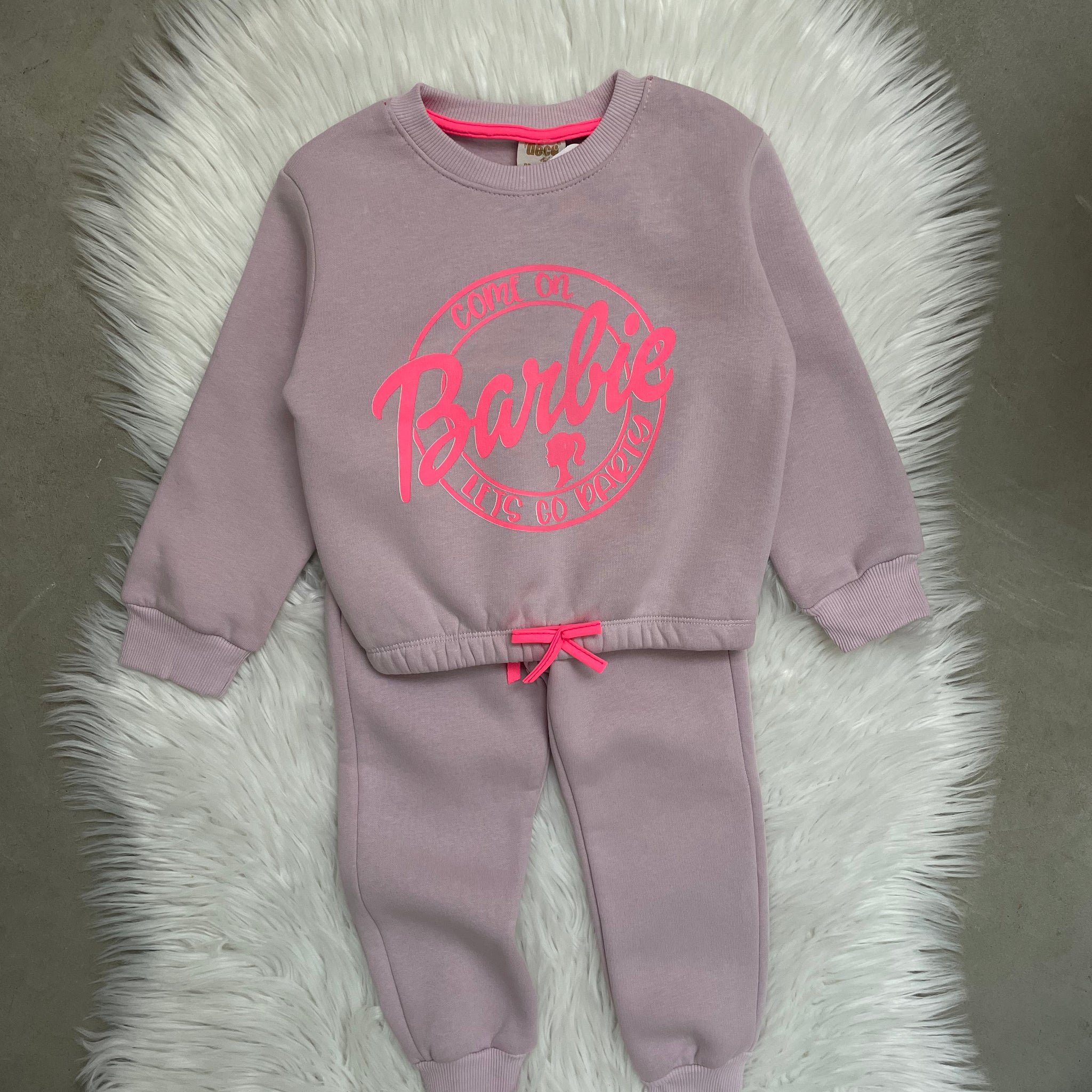 KOSTUM SPORTIV ME DIZENJO BARBIE