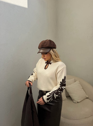 MODERN SWEATER