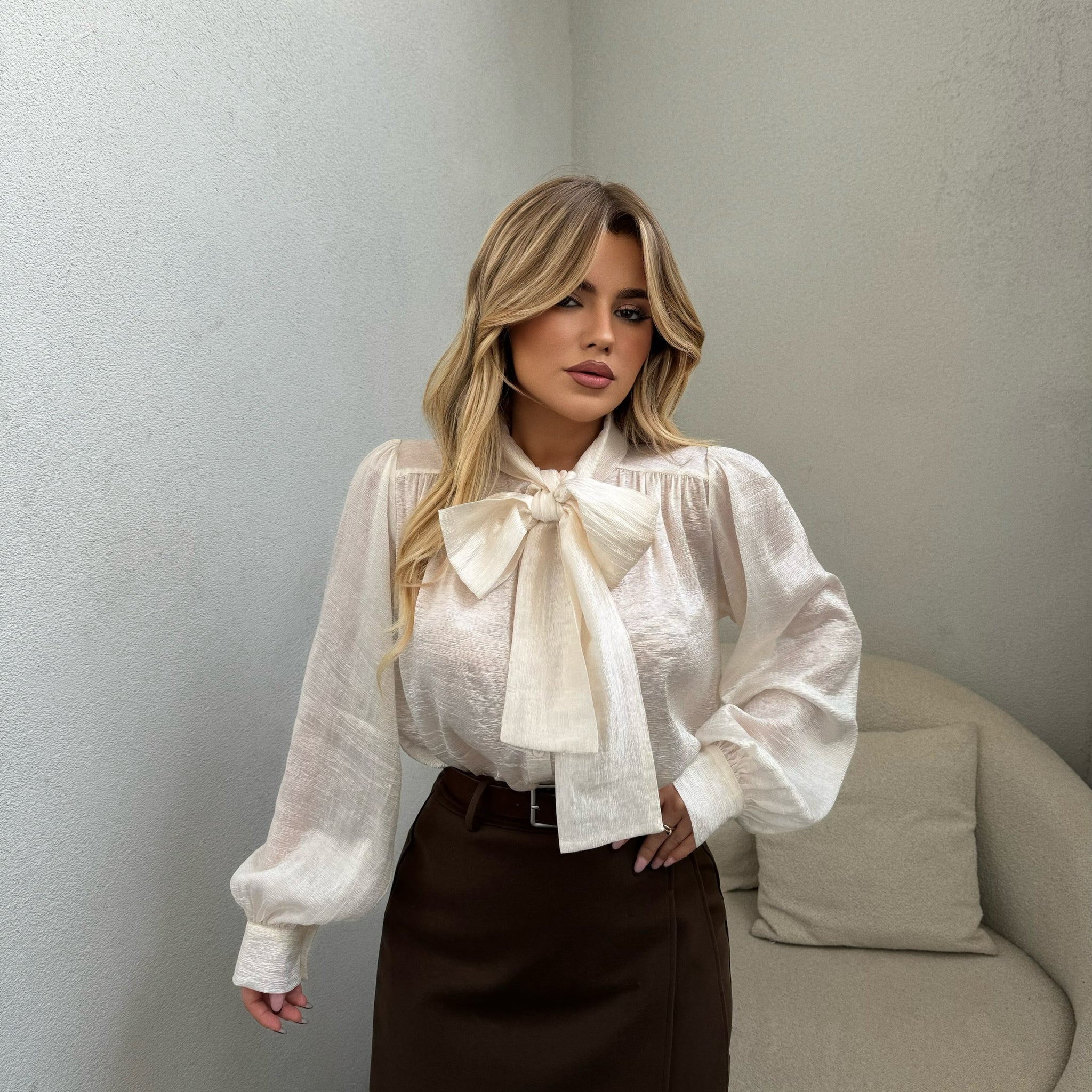 KEMISHE ME FJONGO NE QAFE