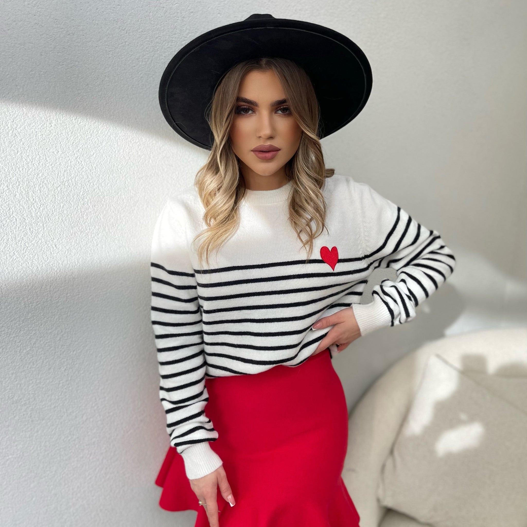 PULOVER ME VIZA ME ZEMER TE KUQE